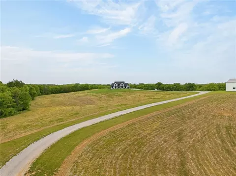 View/Area - 7563 County Road 421 Rd, Amazonia, MO 64421 photo 3 of 7