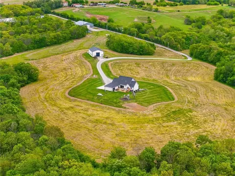View/Area - 7563 County Road 421 Rd, Amazonia, MO 64421 photo 6 of 7