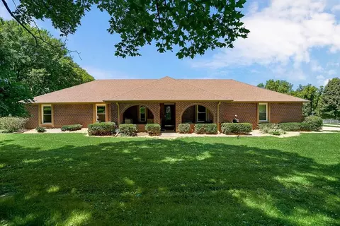 1536 Dickinson St, Independence, MO 64050