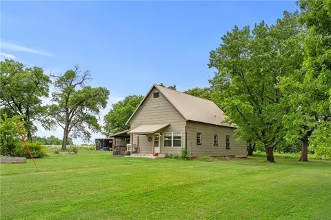 2049 Cr 2300, Caney, KS 67333