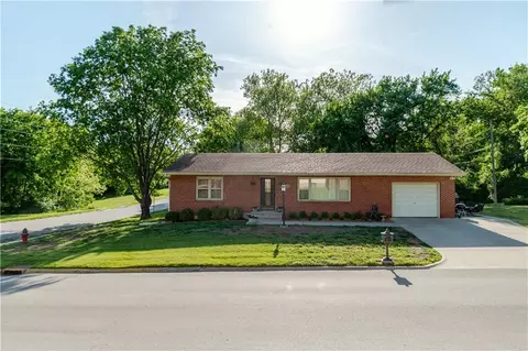 1001 Maple St, Atchison, KS 66002