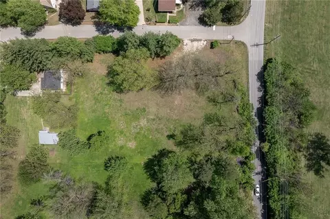 4406 Orchard Rd, Saint Joseph, MO 64505