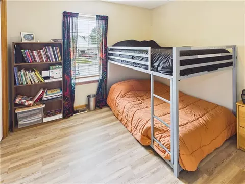 Bedroom - 719 Brookside Dr, Warrensburg, MO 64093 photo 2 of 4