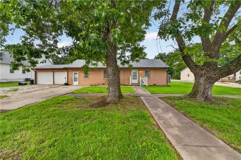 263 W Main St, Prescott, KS 66767