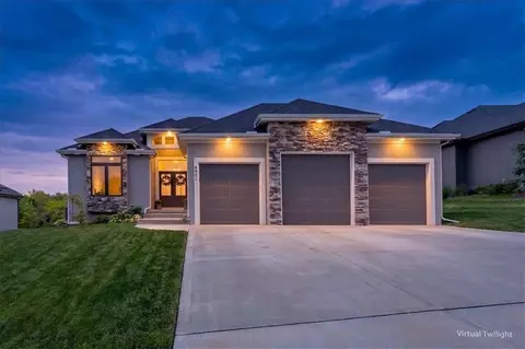 4901 NE 88th St, Kansas City, MO 64156