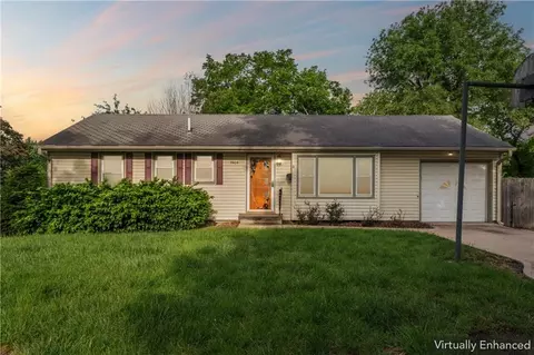 9404 Bradshaw St, Lenexa, KS 66215