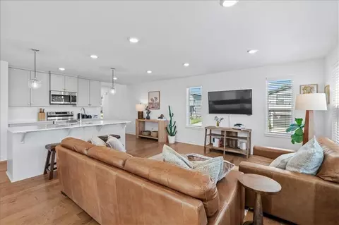 13303 W 180th Ter, Overland Park, KS 66013