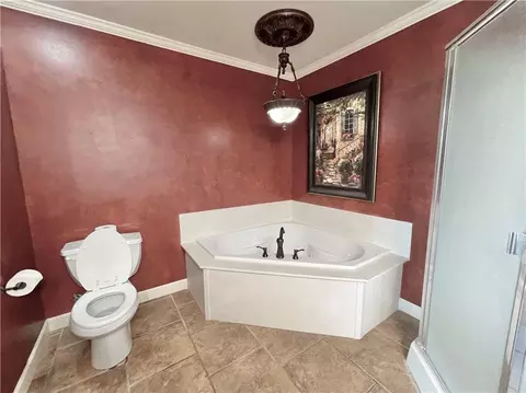 Bath - 4800 Eagleview Dr, Osage Beach, MO 65065 photo 2 of 5