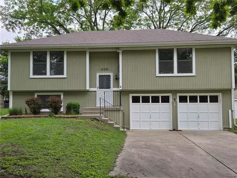 17251 S Benton St, Belton, MO 64012