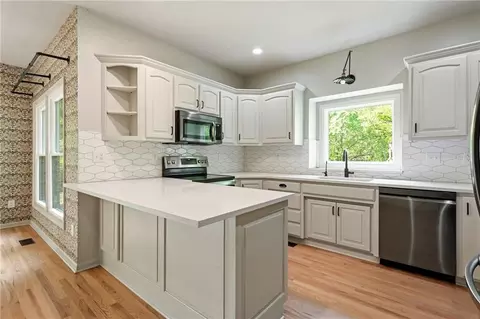 Kitchen - 2408 S Ponca Ave, Independence, MO 64057 photo 3 of 4