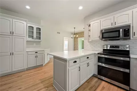 Kitchen - 2408 S Ponca Ave, Independence, MO 64057 photo 2 of 4