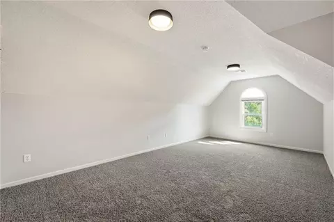 Bedroom - 2408 S Ponca Ave, Independence, MO 64057 photo 4 of 5
