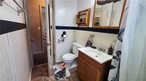 Bath - 406 Maple St, Lathrop, MO 64465 photo 1 of 2