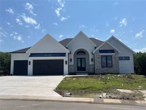 18101 Cody St, Overland Park, KS 66013