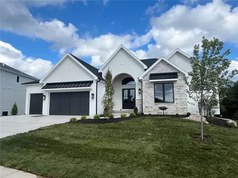 18101 Cody St, Overland Park, KS 66013