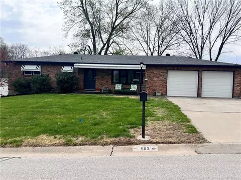 5113 Ridgewood Dr, Kansas City, MO 64151