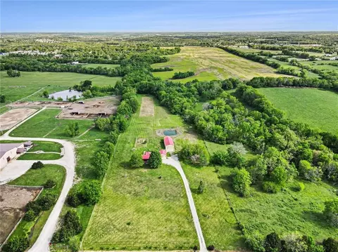 View/Area - 300 E Casey Rd, Lone Jack, MO 64070 photo 1 of 9