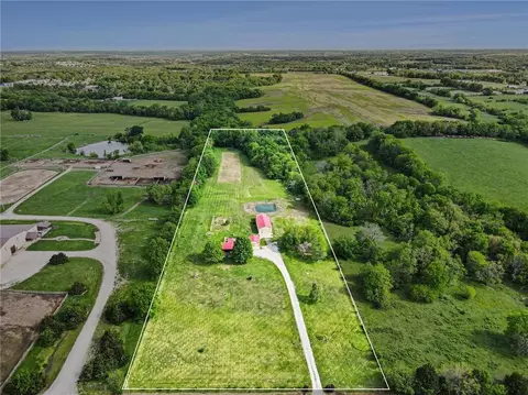 View/Area - 300 E Casey Rd, Lone Jack, MO 64070 photo 7 of 9