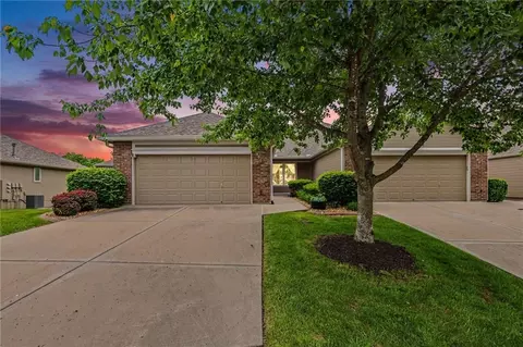 3407 NW 67th Ct, Kansas City, MO 64151