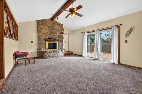 Living - 14293 E Quail Rd, Nevada, MO 64772 photo 2 of 5