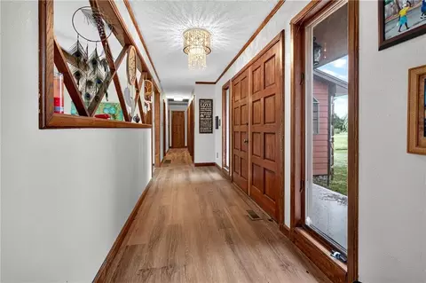 Entry Way - 14293 E Quail Rd, Nevada, MO 64772 photo 1 of 3