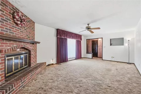 Living - 3300 S Phelps Rd, Independence, MO 64055 photo 2 of 3