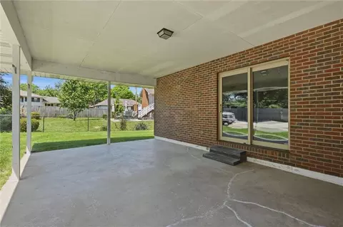 Exterior - 3300 S Phelps Rd, Independence, MO 64055 photo 6 of 6