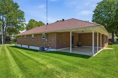 Exterior - 3300 S Phelps Rd, Independence, MO 64055 photo 5 of 6