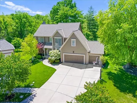 14116 Richards St, Overland Park, KS 66221