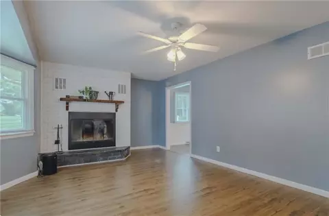 711 Kristi Ln, Urich, MO 64788