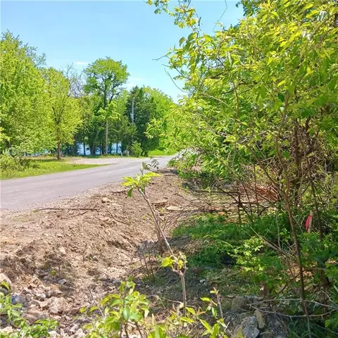 2 Bent Oak Dr # -6, Linn Valley, KS 66040