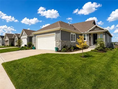 17096 W 168th Pl, Olathe, KS 66062