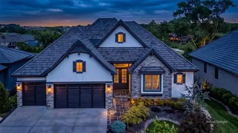 9333 Cottonwood Canyon Dr, Lenexa, KS 66219