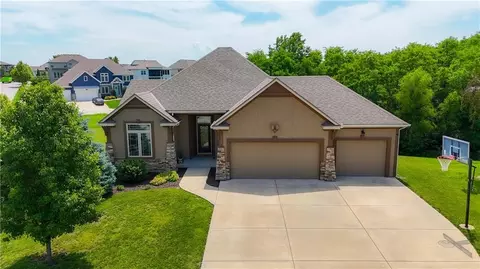 9108 N Seymour Ave, Kansas City, MO 64153