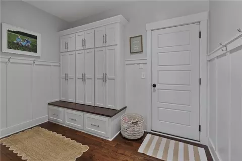 Entry Way - 1406 Kenton Ln, Raymore, MO 64083 photo 6 of 9