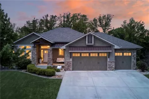 Exterior - 1406 Kenton Ln, Raymore, MO 64083 photo 2 of 12