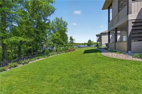 Exterior - 1406 Kenton Ln, Raymore, MO 64083 photo 11 of 12
