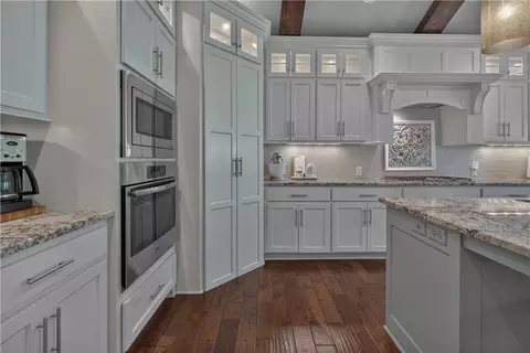 Kitchen - 1406 Kenton Ln, Raymore, MO 64083 photo 7 of 8