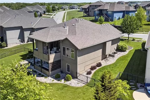 View/Area - 1406 Kenton Ln, Raymore, MO 64083 photo 4 of 7