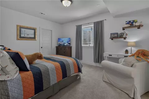 Bedroom - 1406 Kenton Ln, Raymore, MO 64083 photo 6 of 8