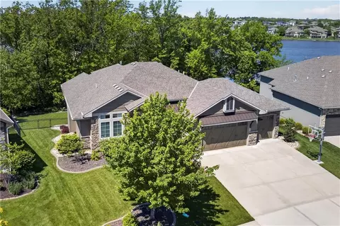 View/Area - 1406 Kenton Ln, Raymore, MO 64083 photo 1 of 7