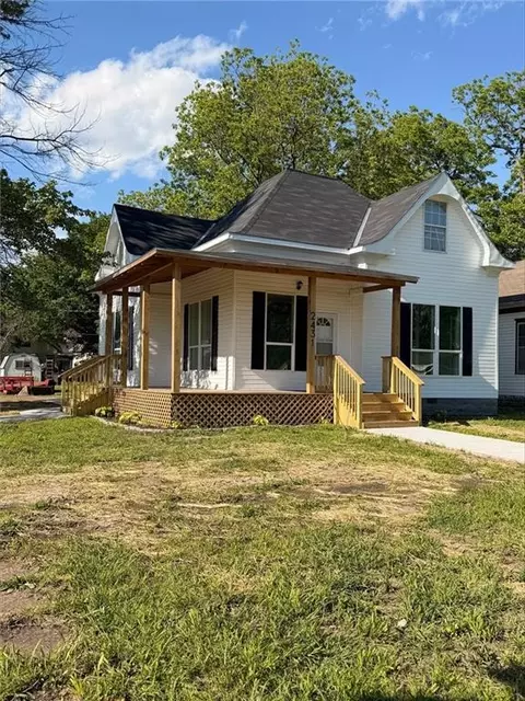 2431 Washington Ave, Parsons, KS 67357