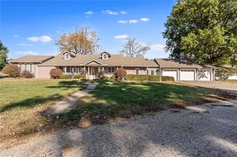 2301 Lees Summit Rd, Lees Summit, MO 64064