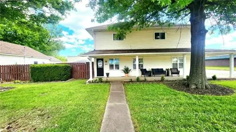 300 E Mckay St, Frontenac, KS 66763