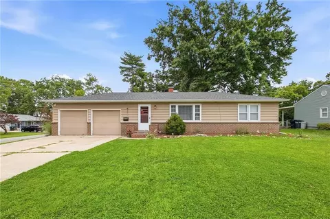 5725 Oxford Ave, Raytown, MO 64133