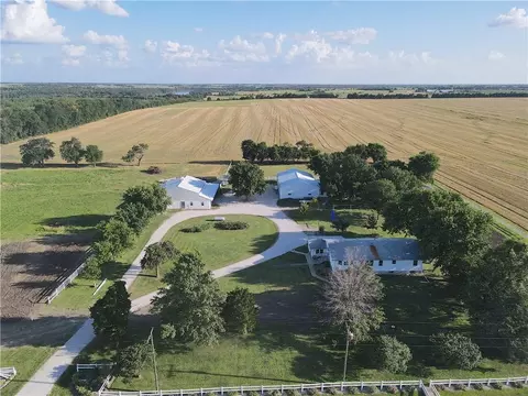 19916 NW 1600 Rd, Garnett, KS 66032