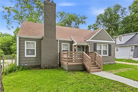 7315 Lydia Ave, Kansas City, MO 64131