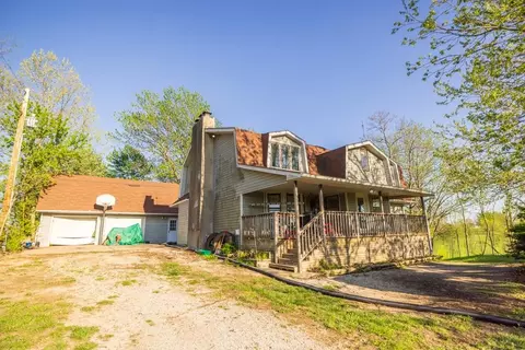 Exterior - 719 NW 871st Rd, Centerview, MO 64019 photo 3 of 7