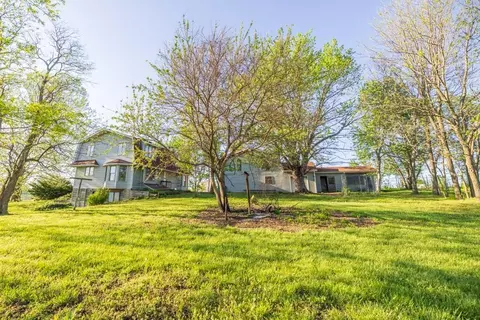 Exterior - 719 NW 871st Rd, Centerview, MO 64019 photo 5 of 7