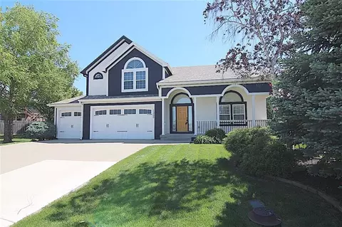 1300 Aberdeen Cir, Raymore, MO 64083